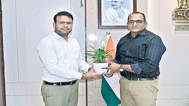 జీవీఎంసీ ప్రత్యేక అధికారిగా కలెక్టర్‌