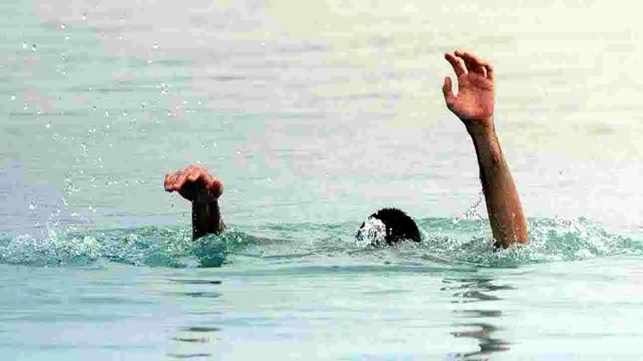 తీవ్ర విషాదం.. ఎస్ఆర్ఎస్‌పీ కెనాల్‌లో ముగ్గురు విద్యార్థులు గల్లంతు..