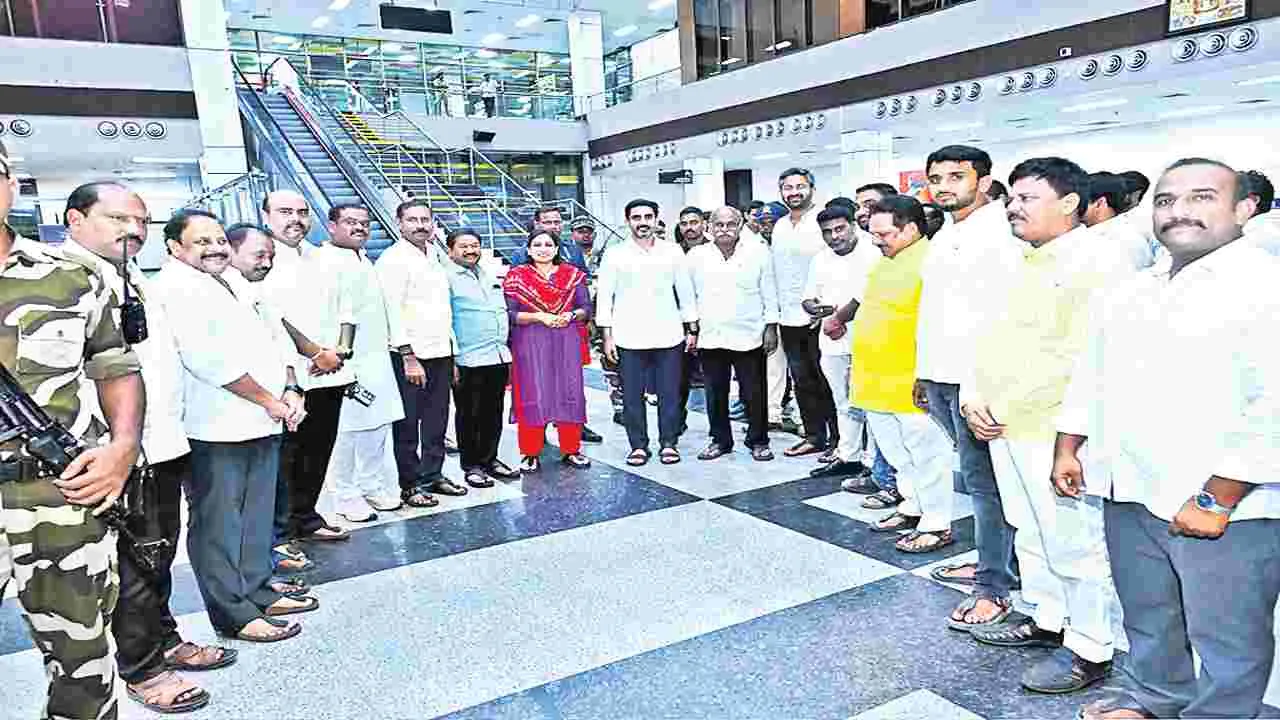 మంత్రి లోకేశ్‌కు ఘన స్వాగతం