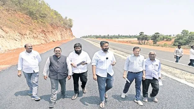 చకచకా మాస్టర్‌ ప్లాన్‌ రహదారుల నిర్మాణం