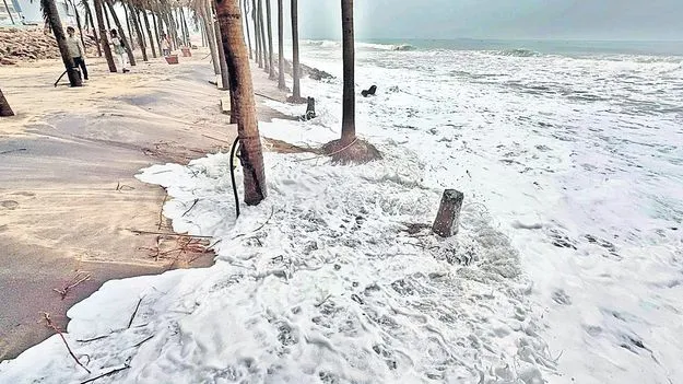ఆగని తీరం కోత