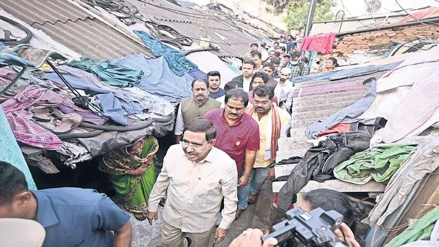 మురికివాడల రహిత నగరం దిశగా...
