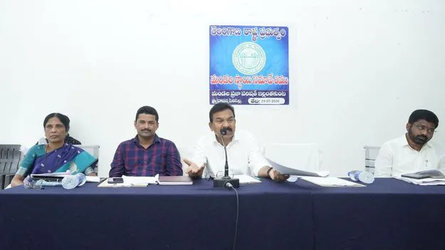 సంక్షేమ పథకాలు అర్హులకు అందేలా చూడాలి