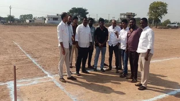 క్రీడాకారులను వెలుగులోకి తెచ్చేందుకే క్రికెట్‌ పోటీలు