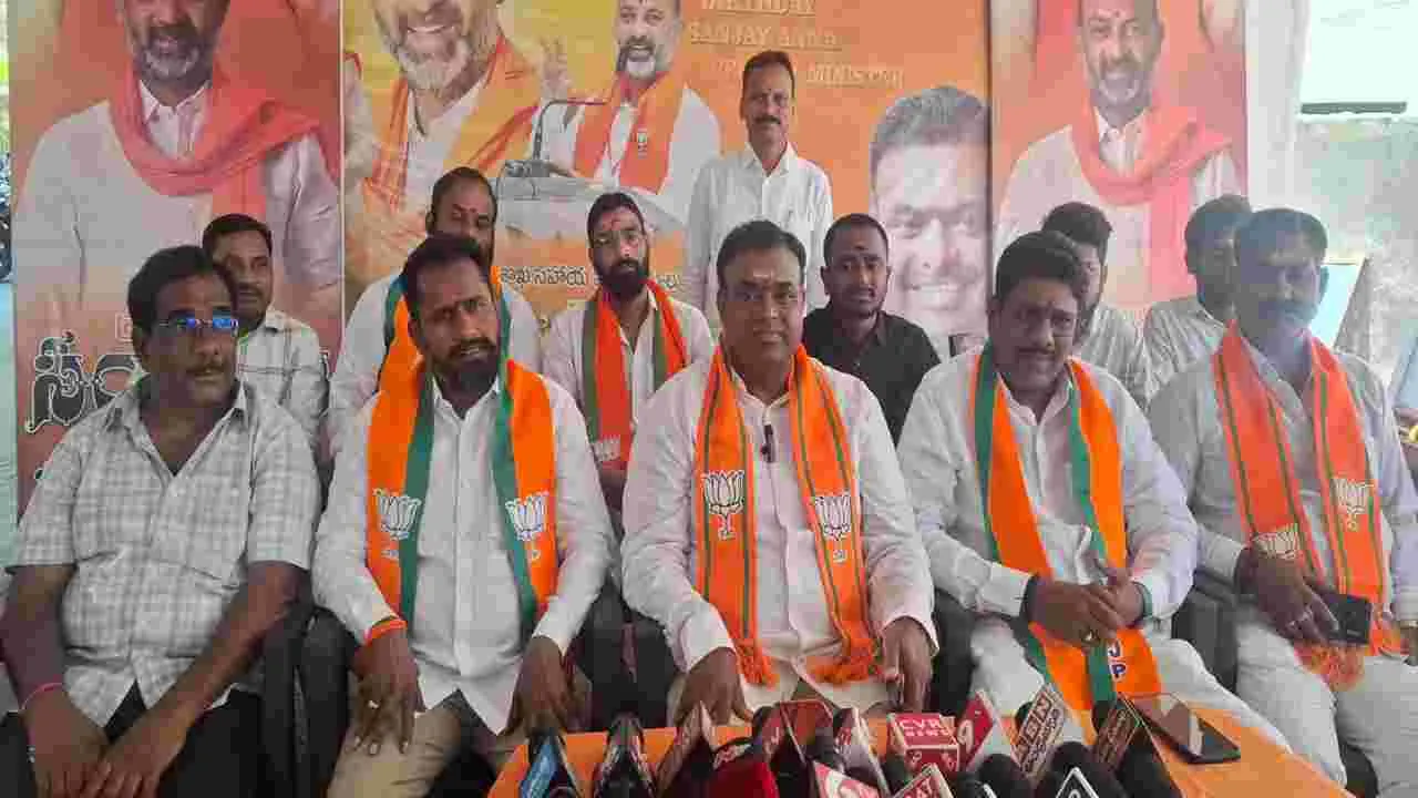 ప్రధాని మోదీ సభ విజయవంతానికి కృషి