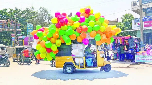 నిబంధనలతో ఆటోలా..!