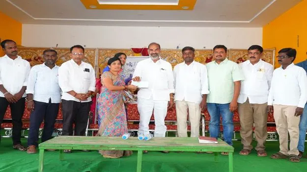 పేదల సంక్షేమమే కాంగ్రెస్‌ ప్రభుత్వ ధ్యేయం