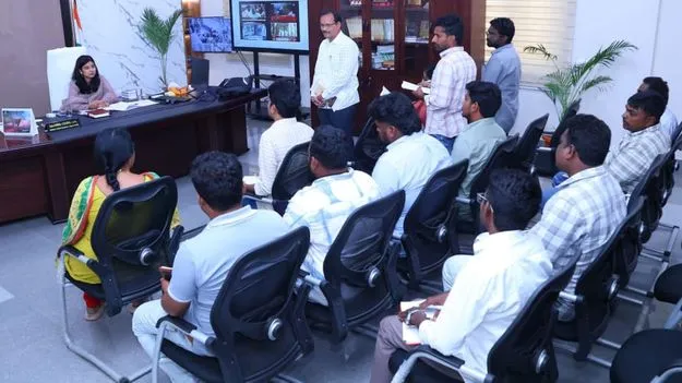 ఆయిల్‌పామ్‌ సాగుపై అవగాహన కల్పించాలి