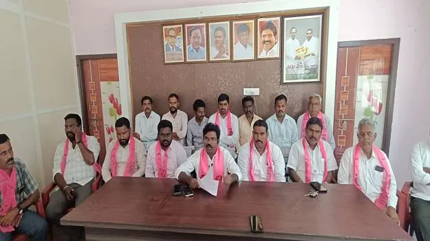 సమానంగా నిధులు మంజూరు చేయాలి