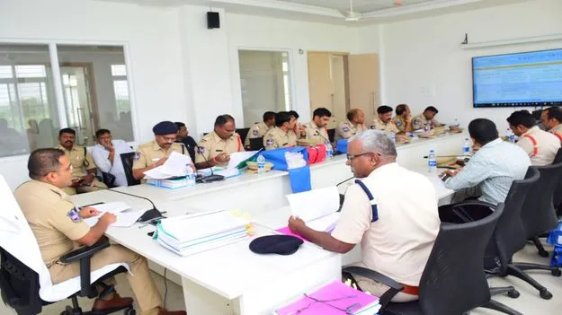 ఆధునిక సాంకేతిక పరిజ్ఞానాన్ని వినియోగించాలి