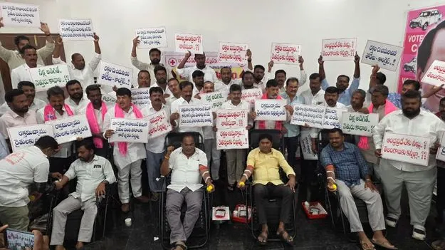 రక్తం ఇచ్చాం.. రైతులకు నీరందించాలి..