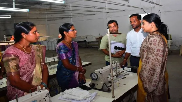 కట్టుశిక్షణతో స్వయంఉపాధి..