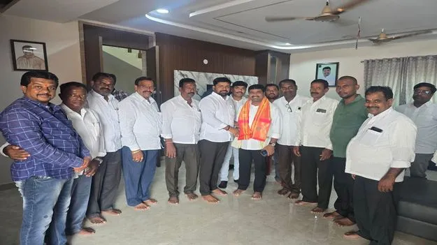 అర్హుల పేర్లు జాబితాలో ఉండేలా చూడాలి