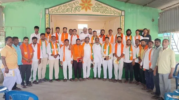 క్రమశిక్షణతో పనిచేయాలి