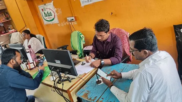 మీ సేవ కేంద్రాల ద్వారా విద్యుత్‌ సేవల వినియోగం