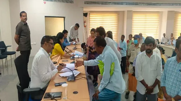‘ప్రజావాణి’ ఫిర్యాదులను ఎప్పటికప్పుడు పరిష్కరించాలి