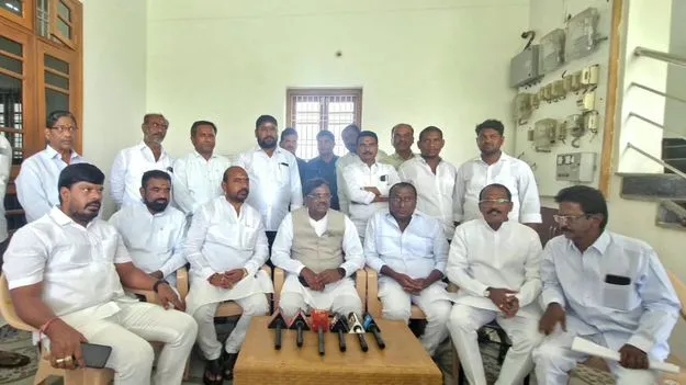 కాళేశ్వరం బ్యారేజీలు కుంగిపోవడమంటే ప్రజల సొమ్ము దుర్వినియోగమే..