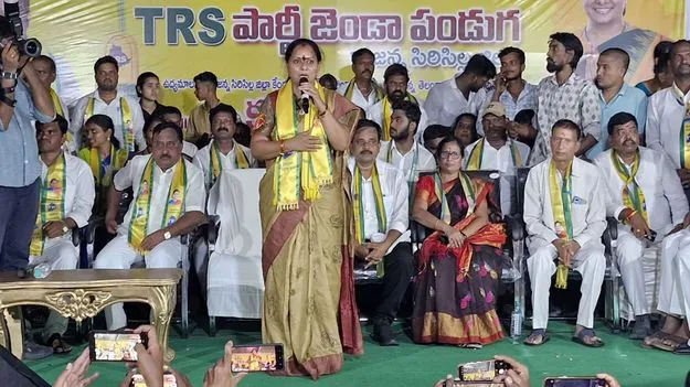 యూరియా యాప్‌ను రద్దు చేయాలి