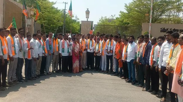 రైతు భరోసా పేరుతో మోసం