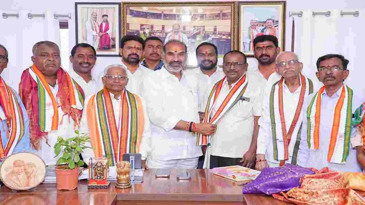 చేనేత సహకార సంఘాల ఎన్నికలు ఏకగ్రీవం