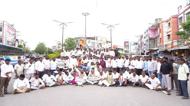 ఢిల్లీలో అరెస్టులపై కాంగ్రెస్‌ నేతల నిరసన