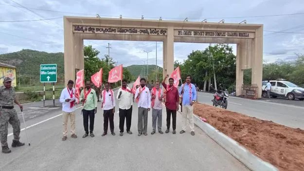 ఉపాధిహామీ చట్టాన్ని కొనసాగించాలి