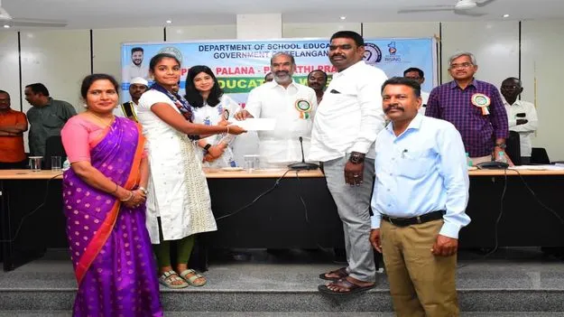 విద్యాభివృద్ధిపై ప్రభుత్వం ప్రత్యేక శ్రద్ధ