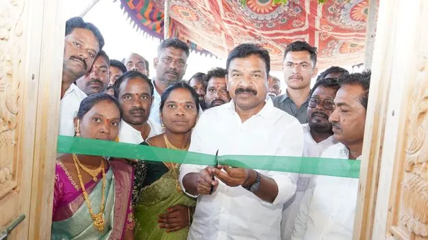 అర్హులందరికీ ఇందిరమ్మ ఇళ్లు