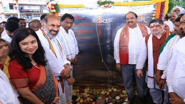నేతన్నలకు ప్రభుత్వం అండ