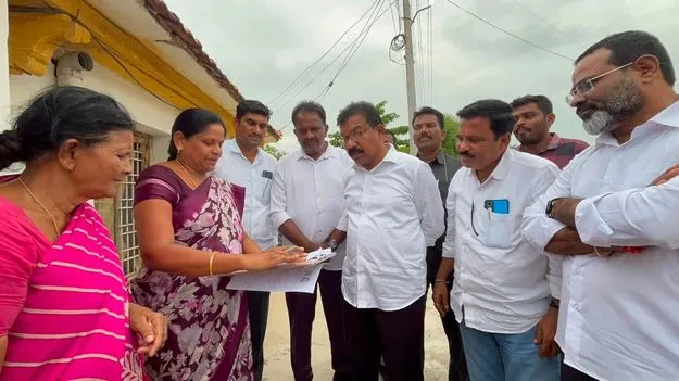 ప్రజాస్వామ్య పరిరక్షణలో ఓటర్ల పాత్ర కీలకం
