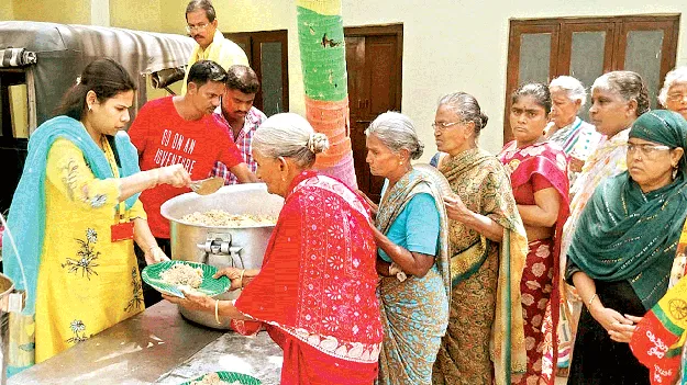ప్రారంభమైన మహానాడు