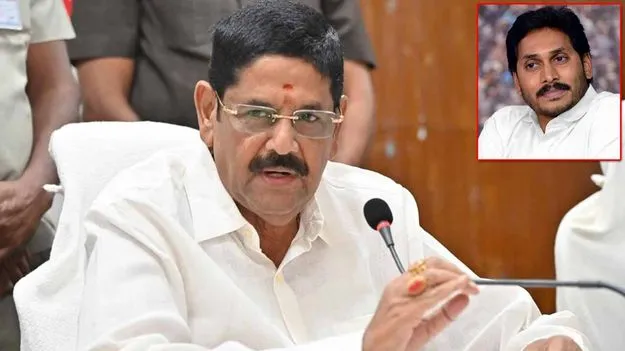 జగన్ పాదం పడితే సముద్రం కూడా విషపూరితం: మంత్రి ఆనం రామనారాయణ రెడ్డి