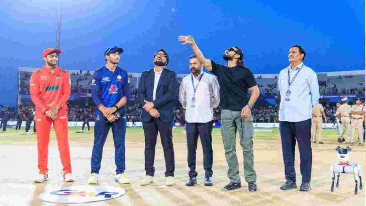 మంగళగిరిలో క్రికెట్ జాతర.. ఏపీఎల్ ట్రోఫీ ఆవిష్కరించిన రామ్‌ చరణ్