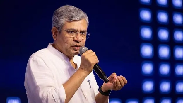 2028 నాటికి భారతీయ బ్రాండ్‌తో మొబైల్ ఫోన్లు: కేంద్ర మంత్రి అశ్విని వైష్ణవ్