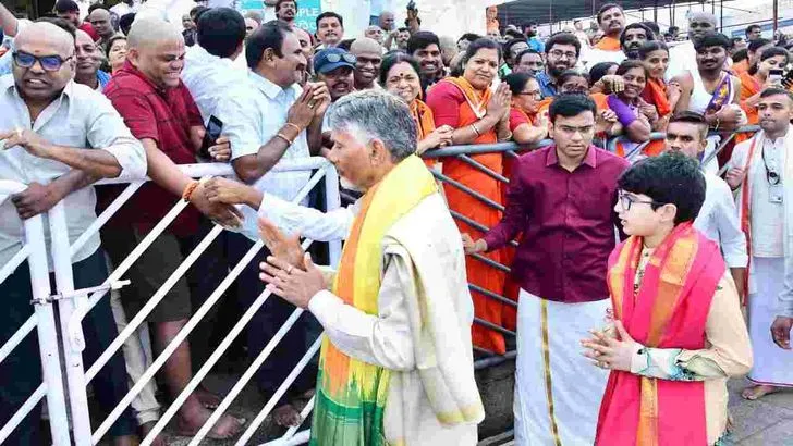 తిరుమల శ్రీవారి సేవలో ముఖ్యమంత్రి చంద్రబాబు