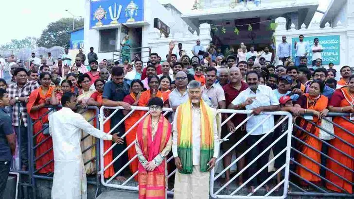 తిరుమల శ్రీవారి సేవలో ముఖ్యమంత్రి చంద్రబాబు