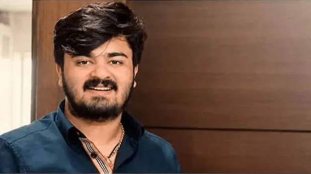 పోలీసుల కస్టడీకి భగీరథ్.. మొయినాబాద్‌లో ఫామ్‌హౌస్‌కు తరలింపు.. 