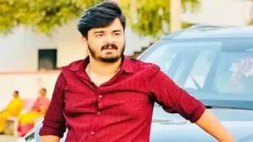 పరారీలో బండి భగీరథ్.. పోలీసుల గాలింపు