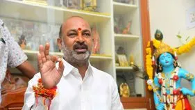 ఆర్టీసీ సమ్మెను ప్రభుత్వం పట్టించుకోవడం లేదు: బండి సంజయ్