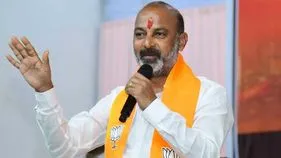 అంకెల ఆర్భాటాలు.. కేటాయింపుల ప్రగల్భాలే: బండి సంజయ్