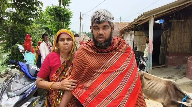 15 ఏళ్ల తర్వాత సోషల్ మీడియా కలిపింది.. బంగ్లా నుంచి ఇంటికి చేరిన యువకుడు.. 