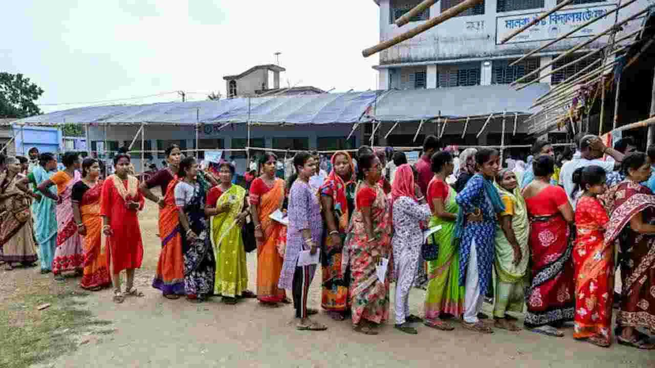 బెంగాల్ రీపోలింగ్.. 90 శాతం పోలింగ్ నమోదు
