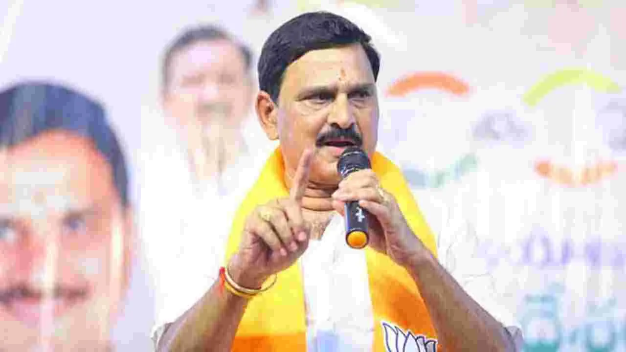 పశ్చిమ బెంగాల్‌లో బీజేపీ విజయం చరిత్రాత్మకం: కేంద్ర మంత్రి శ్రీనివాస వర్మ