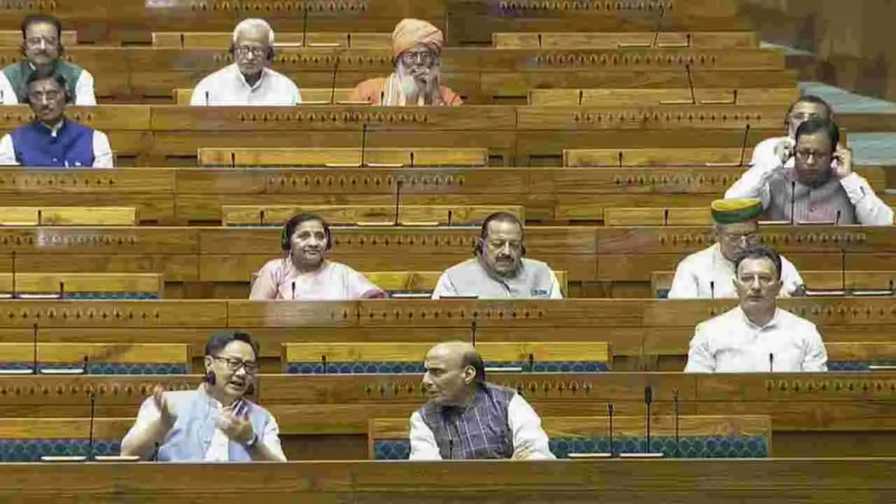 ఎఫ్ సీఆర్ ఏ సవరణ బిల్లు జేపీసీకి.. విపక్షాల నిరసనల మధ్య కీలక పరిణామం