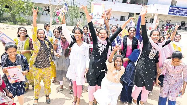  10లో 12వ స్థానం