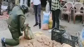 రెండో విడత ఎన్నికల వేళ .. బెంగాల్‌లో 100 నాటుబాంబులు స్వాధీనం