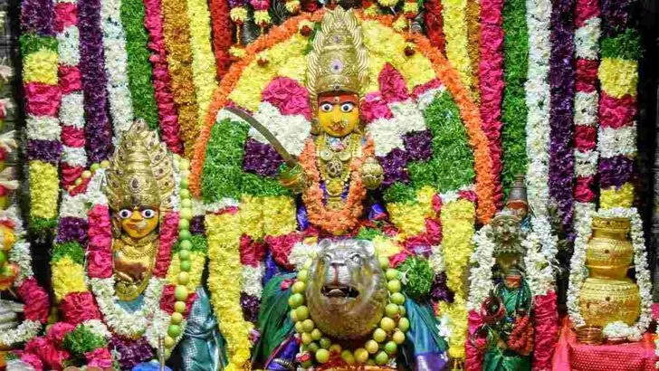 నేత్రపర్వంగా సికింద్రాబాద్ ఉజ్జయిని మహంకాళి బోనాలు