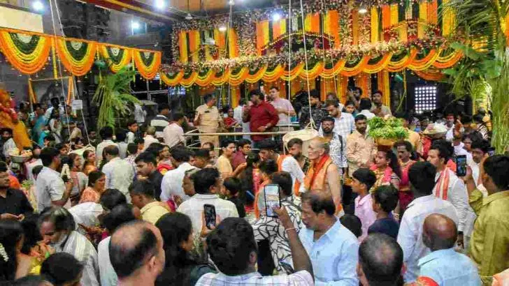  నేత్రపర్వంగా సికింద్రాబాద్ ఉజ్జయిని మహంకాళి బోనాలు