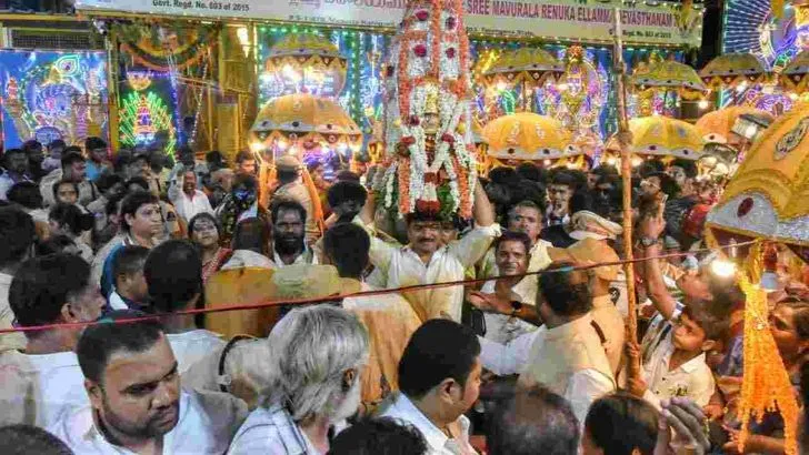  నేత్రపర్వంగా సికింద్రాబాద్ ఉజ్జయిని మహంకాళి బోనాలు