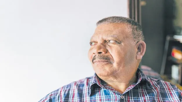 నల్లని మచ్చలు పోవాలంటే...?